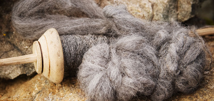 alpaca yarn spinning